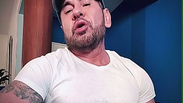 Prostituto heterosexual mexicano es humillado por tener pito chico de puto gay marica y se deja grabar en video por unos cuantos pesos